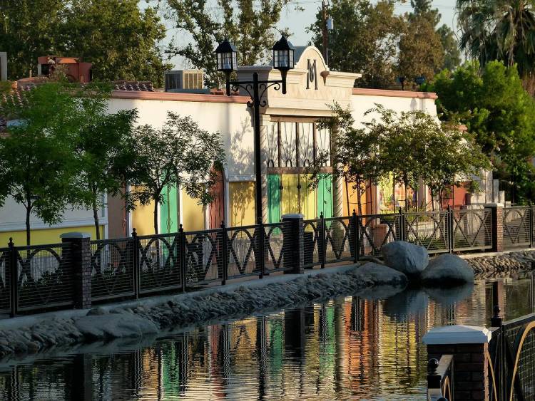 7 Best Neighborhoods In Bakersfield For Singles And Young Professionals